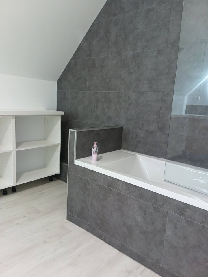 Photo réelle — Salle de bains de 11 m² à Chécy à Chécy